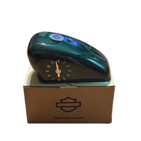 Harley-Davidson Tank Desk Clock Green Holiday 2024 Dealer Exclusive w/ Box - Picture 1 of 6